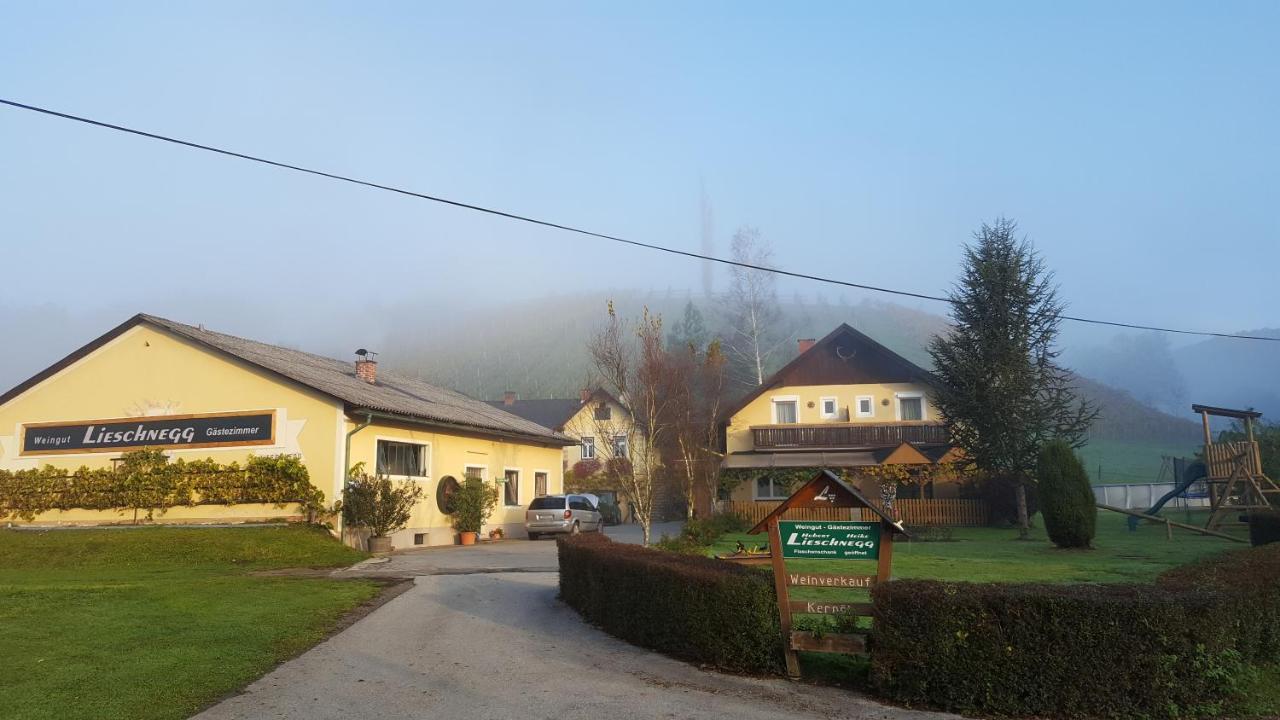 Weingut Lieschnegg 호텔 루트스카치 외부 사진